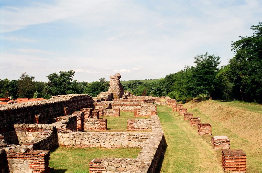 barracones militares de Diocletianopolis en Hissarya