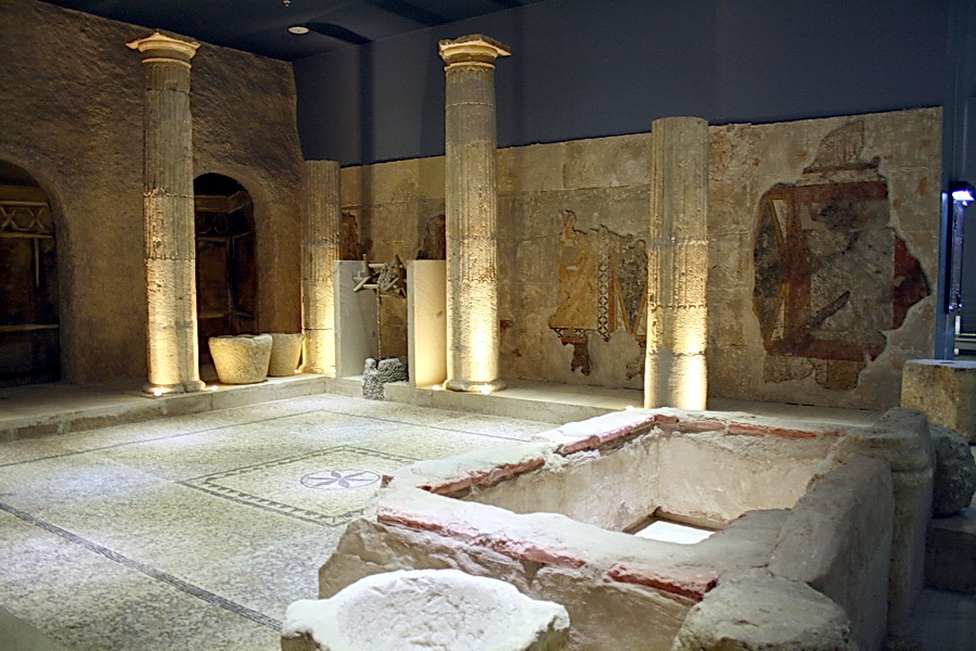 recreación del atrio de una villa romana de Zeugma en el Museo de los Mosaicos de Zeugma en Gaziantep