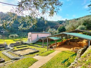 panorámica de la villa romana de Varignano