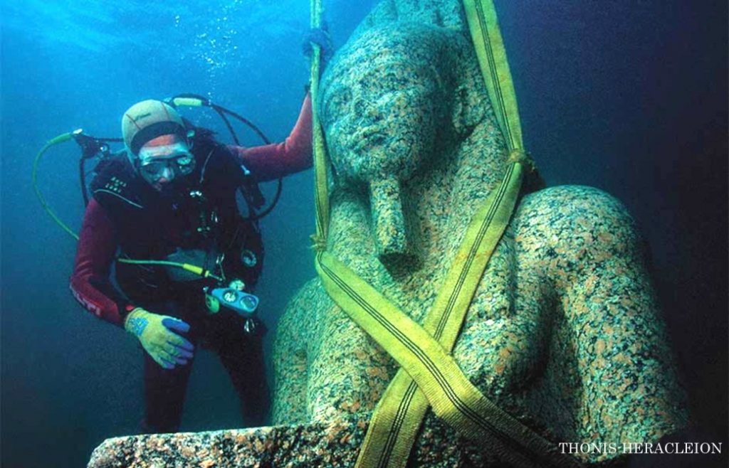 escultura egipcia hallada en Tonis-Heracleion