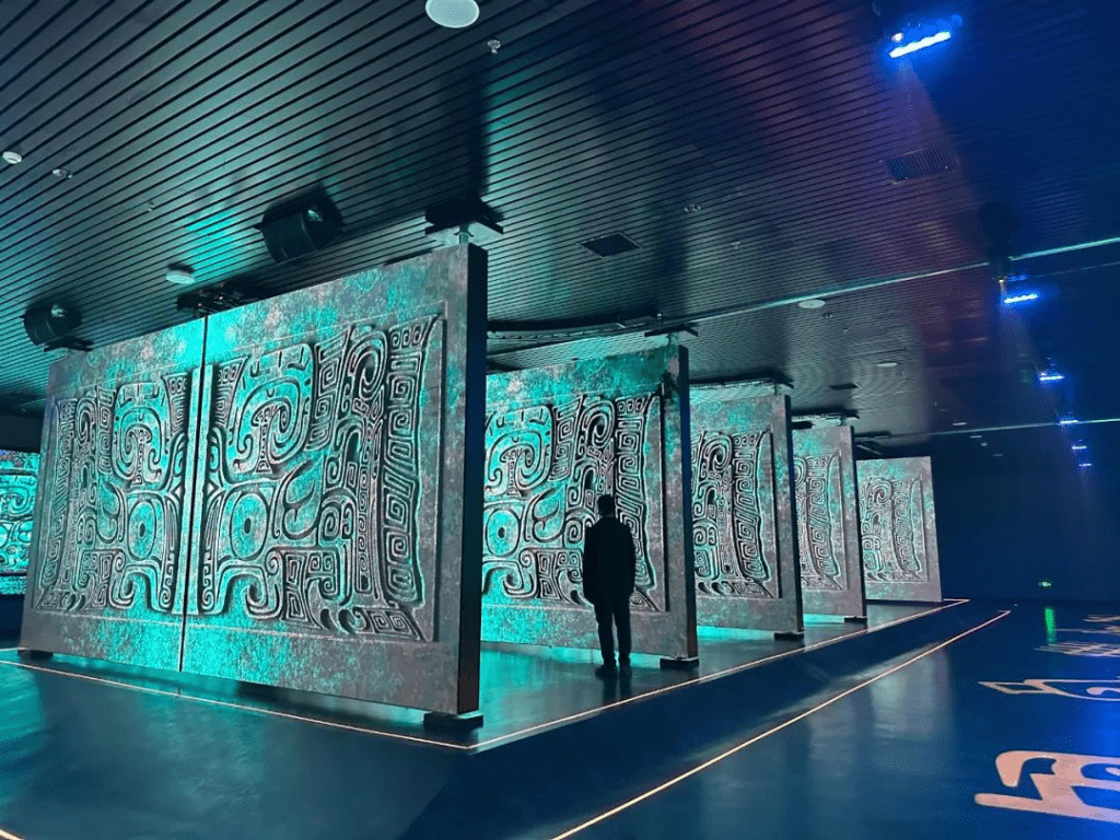 impactante espacio expositivo del Museo Yinxu