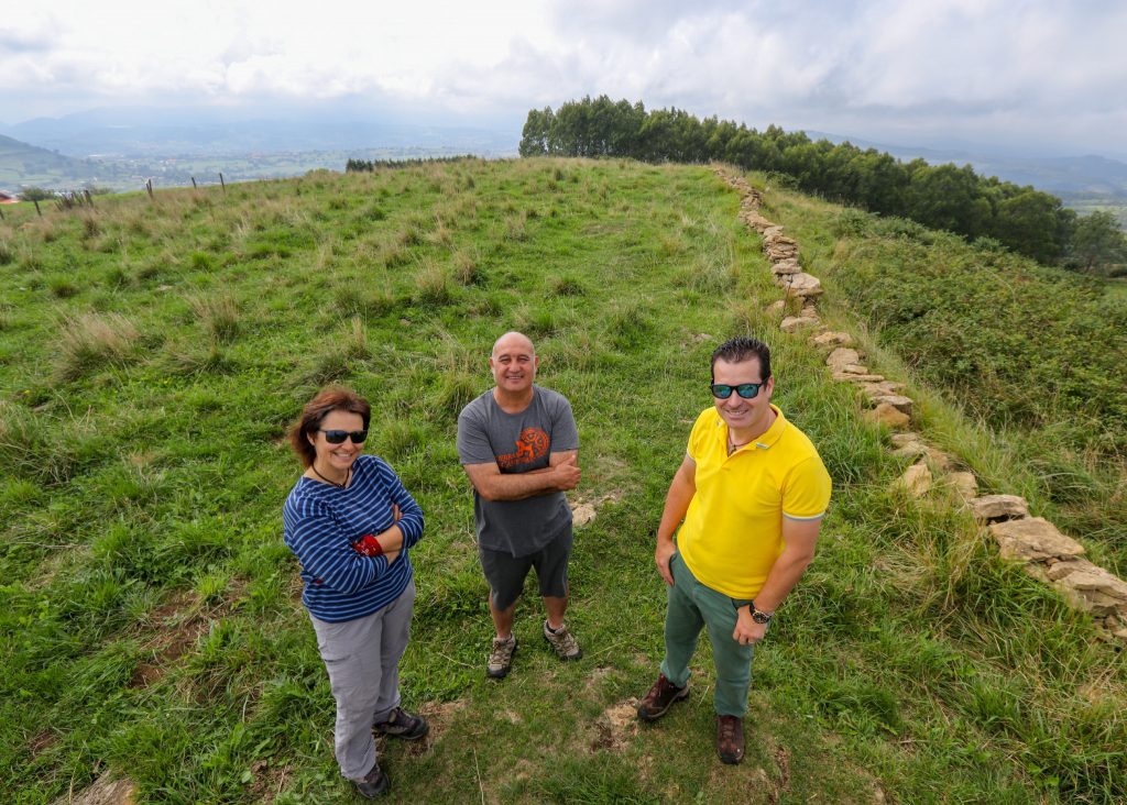 Lino Mantecón y su equipo en El Cincho