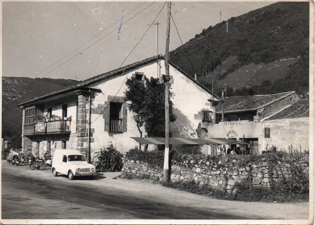 Mesón el Casino de Treceño, de Lino Mantecon