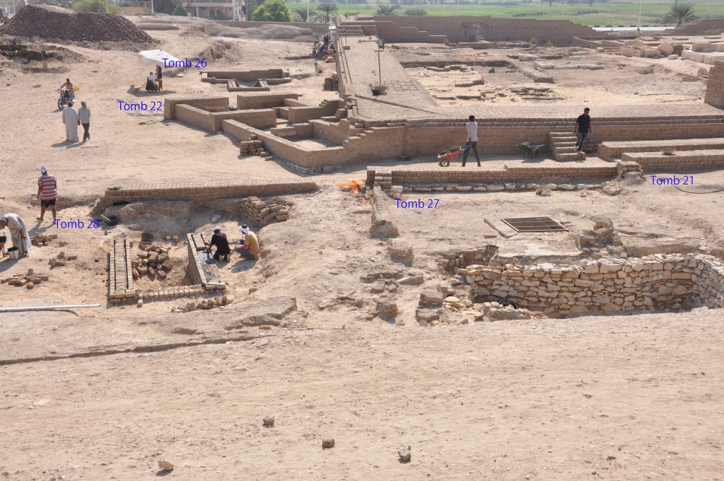 tumbas tardía en el templo de Tutmosis III