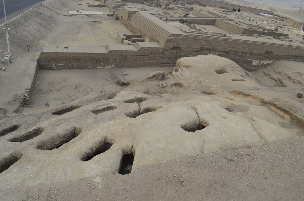 vista aérea promontorio del Primer Período Intermendio en el templo de Tutmosis III