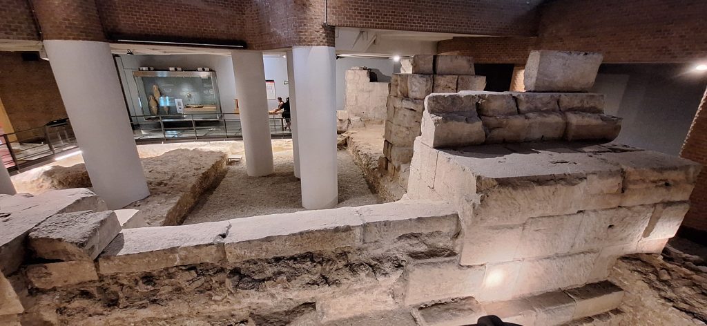 museo del puerto fluvial de Zaragoza