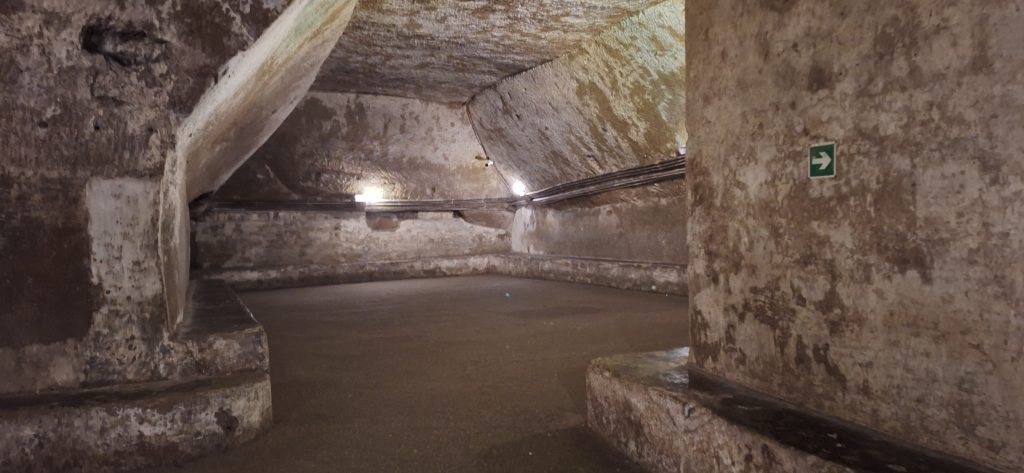 Napoles subterránea