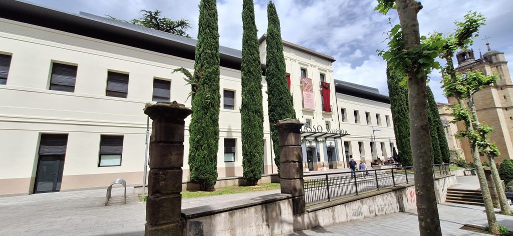 fachada del museo romano de Irún