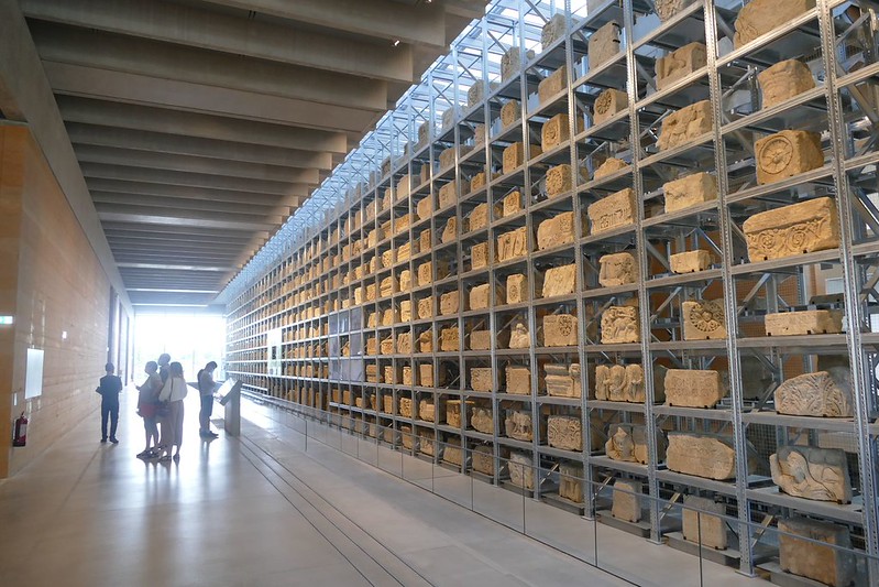 Muro lapidario del Museo Narbo Via en Narbona