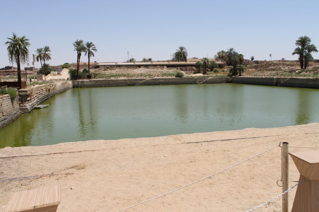 Lago Sagrado del templo de Karnak