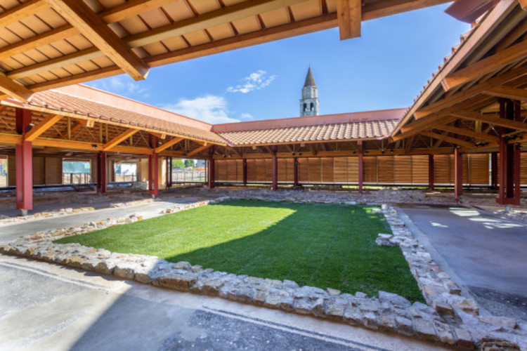 domus di tito macro en aquileia