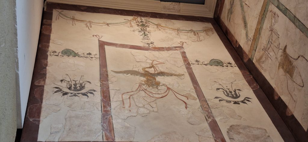 fresco de la casa de los Grifos de Alcalá de Henares