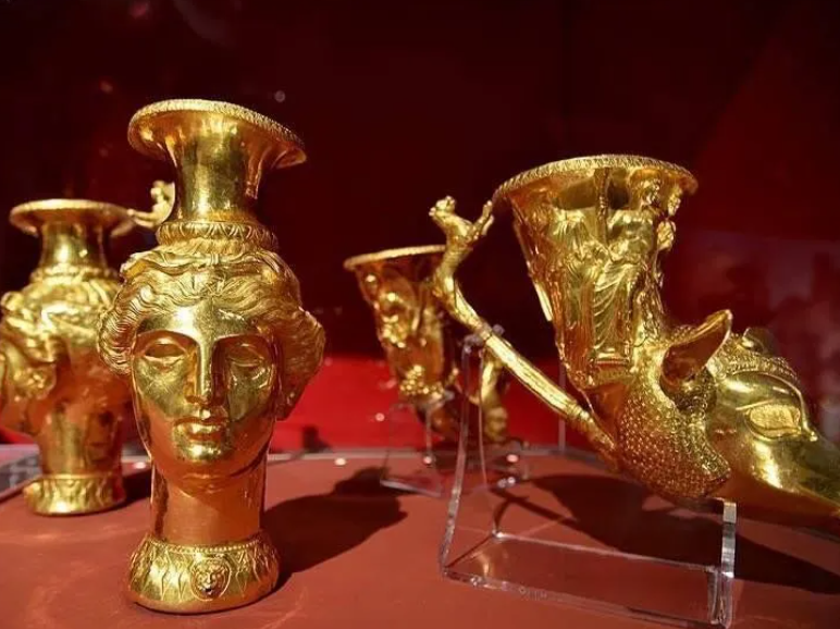 rythons del tesoro tracio de Panagyurishte