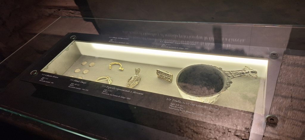 Objetos de época romana hallados en las excavaciones arqueológicas de Pamplona