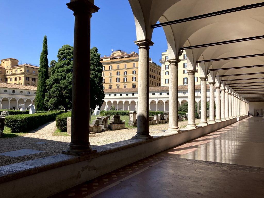 Claustro renacentista de las termas de Diocleciano de Roma