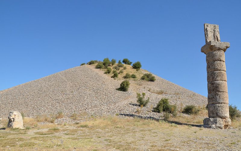 mausoleo de Karakus