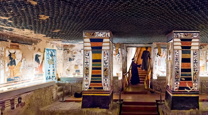 Interior de la tumba de Nefertari o QV66 en el Valle de las Reinas