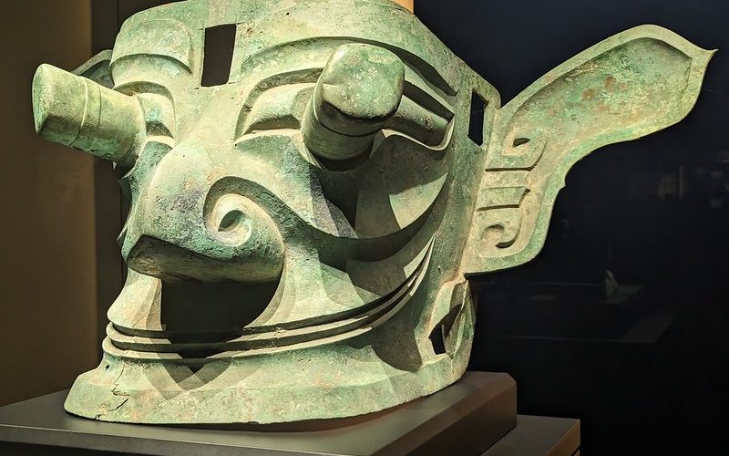 Cabeza de bronce de Sanxingdui