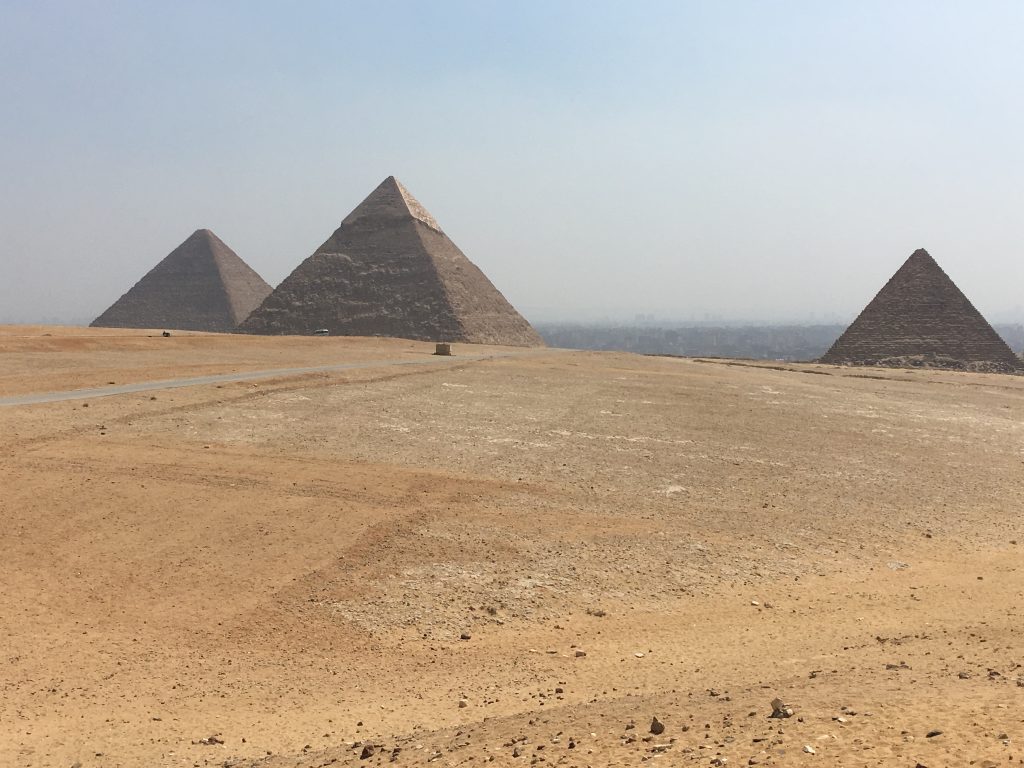 pirámides de Khufu, Khafra y Menkaura en Giza