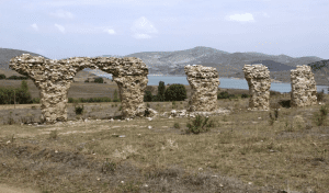 Limes romano en Turquía: acueducto de Satala