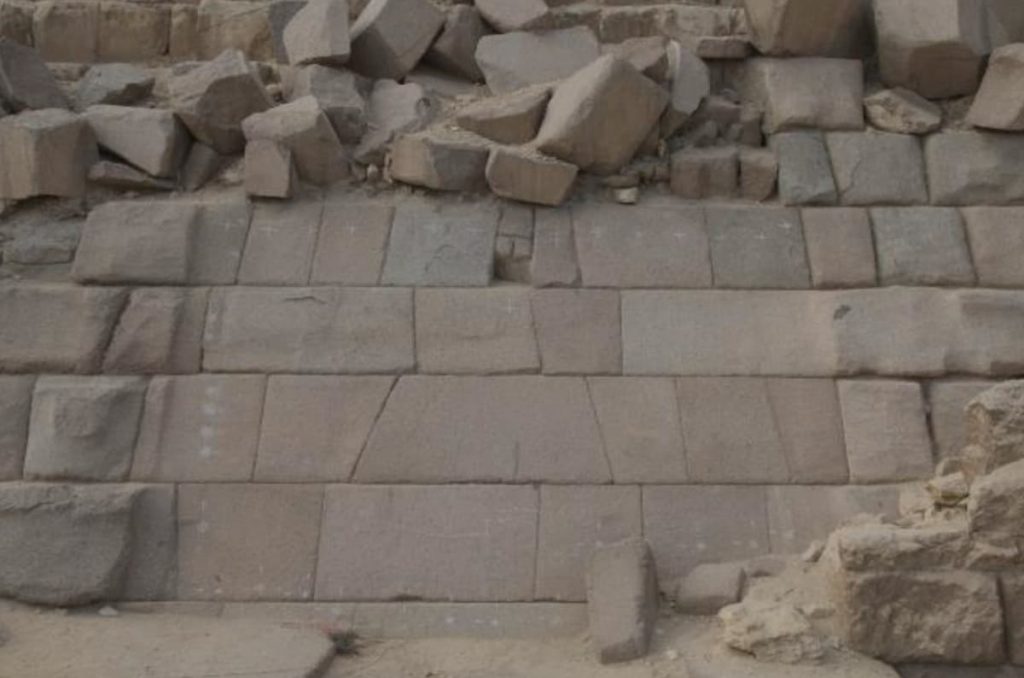 Pared de la pirámide de Menkaure donde puede haber una entrada secreta