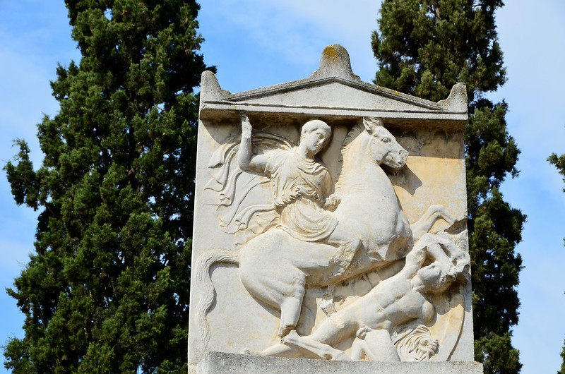 Estela de Dexileos en el Kerameikos de Atenas