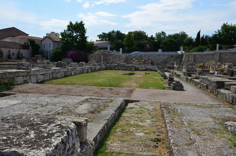 vestigios del Pompeion y el almacén construido sobre sus ruinas en el Kerameikos
