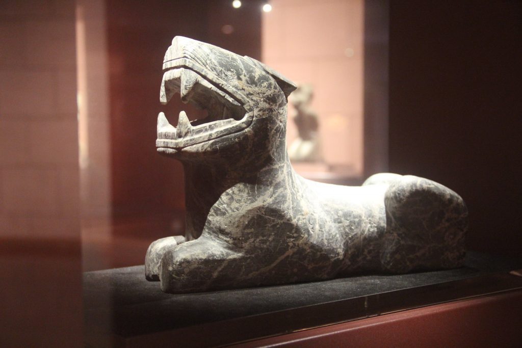 esculturas de tigres de piedra de la cultura Shu en Jinsha