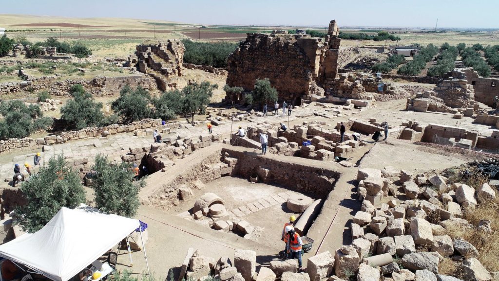 excavaciones arqueológicas en la antigua ciudad de Dara, en la frontera romana más allá del Eufrates
