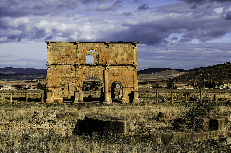 Edificio conocido como el pretorio de Lambaesis, Argelia romana