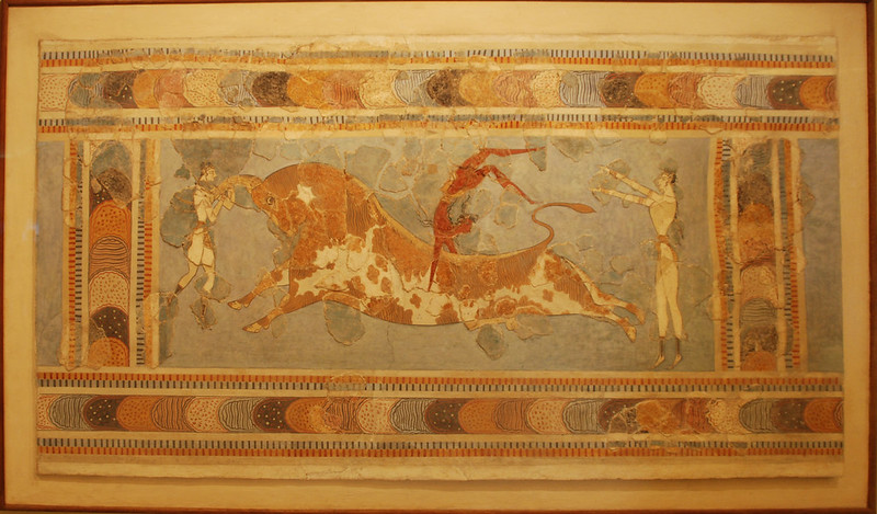 Fresco minoico saltando un toro procedente del Palacio de Knossos que se exhibe en el Museo de Heraklion