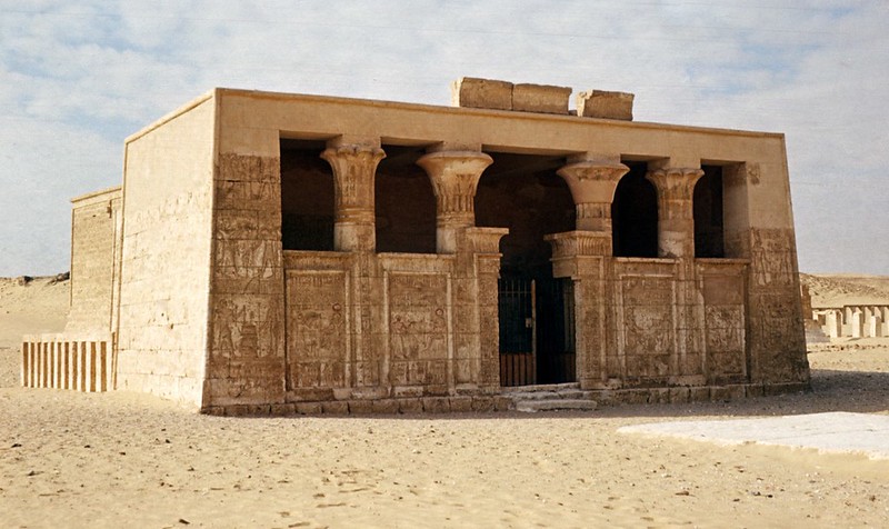 tumba de Petosiris en Tuna el-Gebel
