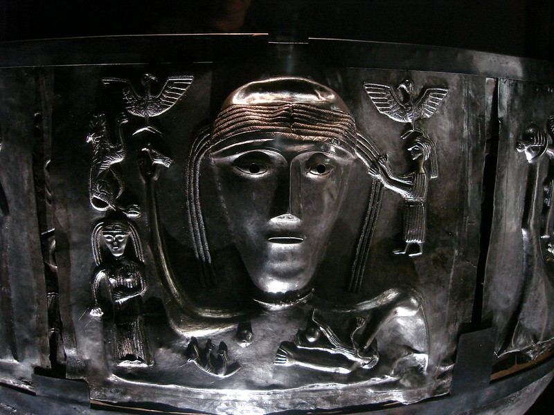 relieve de la Gran Madre en el Caldero de Gundestrup