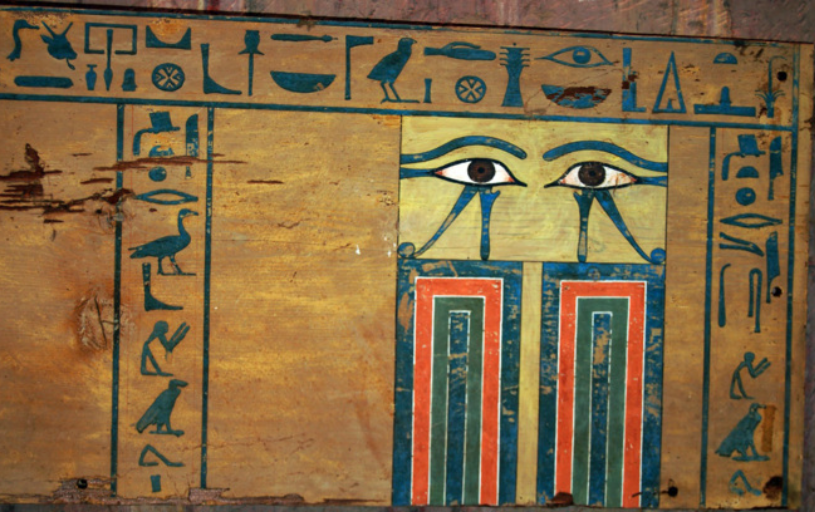 ataud de la Dama de Sattjeni, descubierto en Qubbet el-Hawa y que se exhibe en el Museo Nubio de Asuán