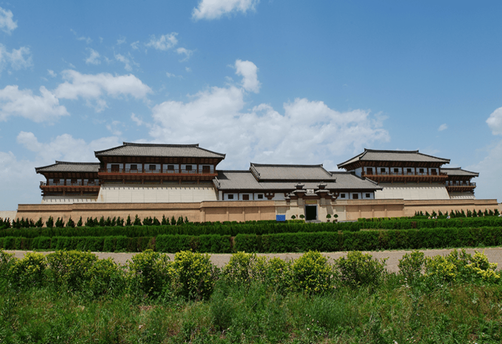 Reconstrucción de la puerta sur del mausoleo Han Yangling