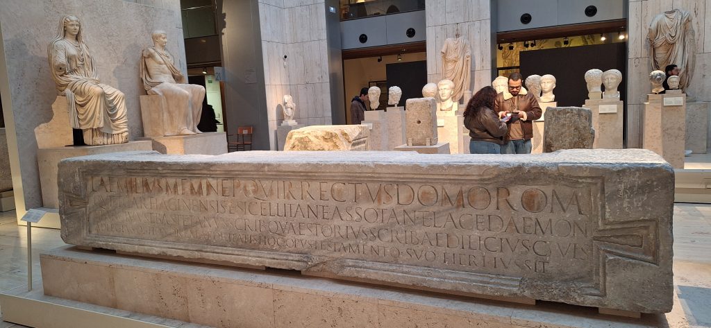 esculturas de Livia y Augusto en el Museo Arqueológico Nacional de Madrid