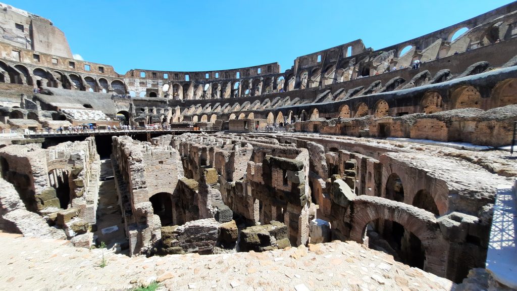 Arena del Coliseo de Roma