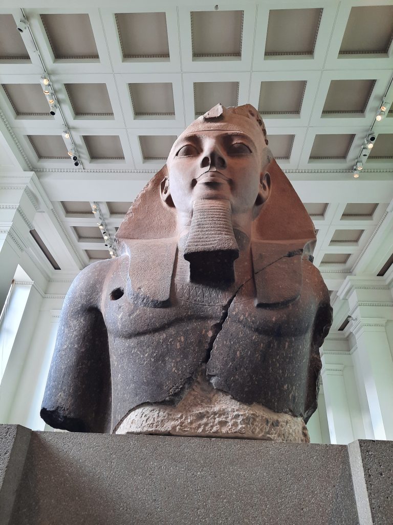 Estatua de Ramsés II en el Museo Británico