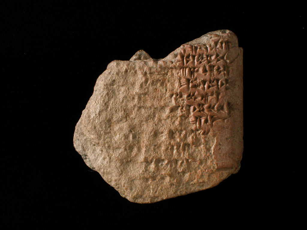 tabilla con escritura cuneiforme hallada en Pi-Ramsés