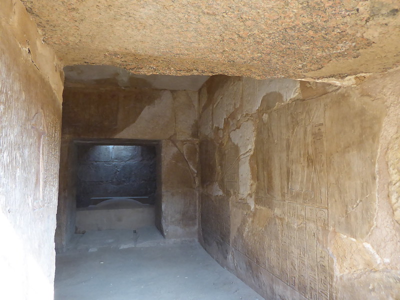 Interior de la tumba de Psusennes I en Tanis