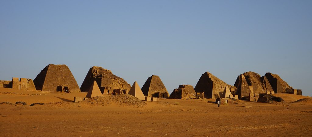 Pirámides de Meroe en el reino de Kush