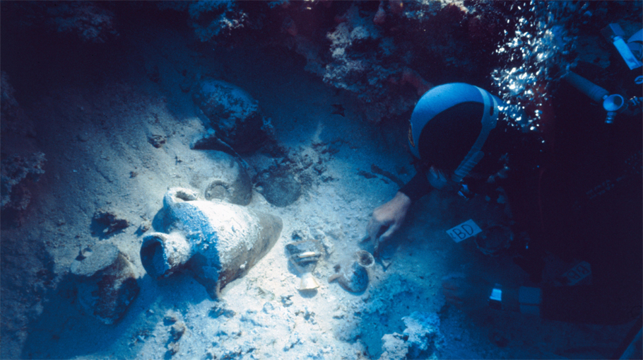 Excavación submarina del pecio de la Edad del Bronce, Uluburun