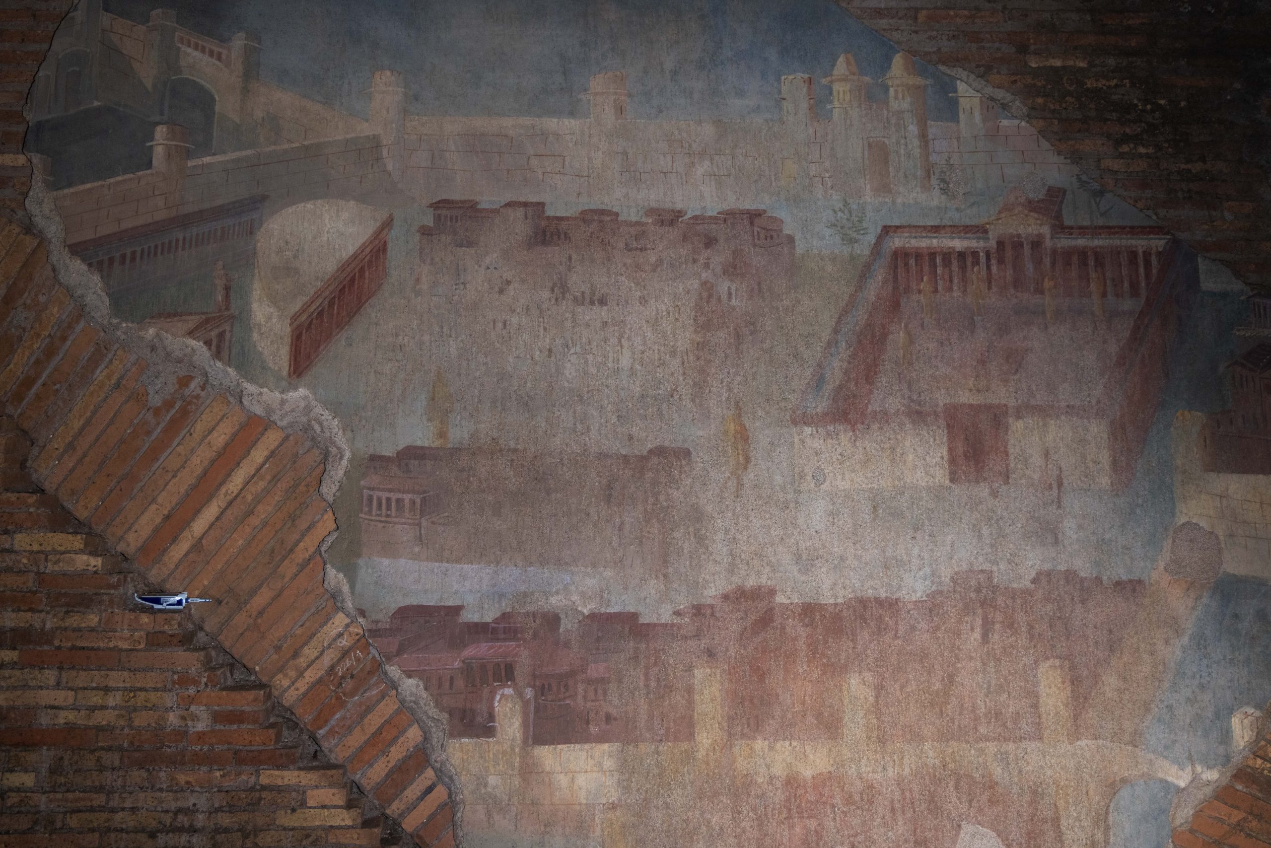 pintura mural de la Ciudad Pintada en las termas de Trajano
