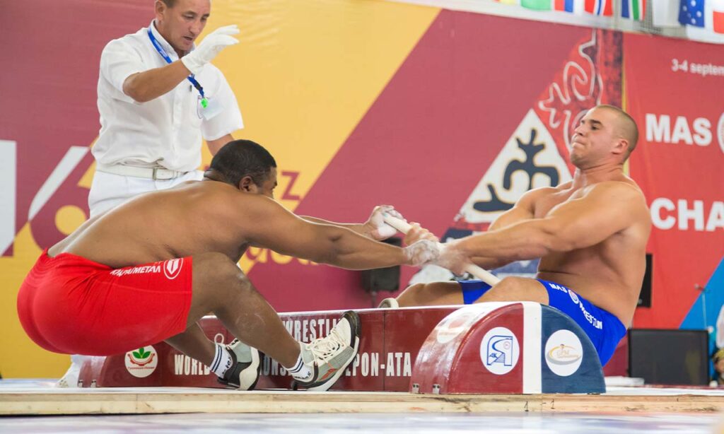 Tayak tartysh, deporte de lucha de Kirguistán
